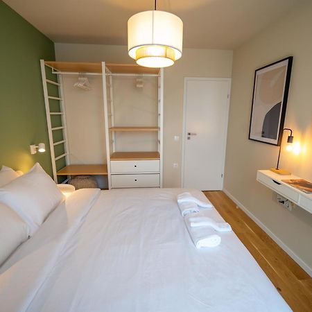 Design 1Bdr Apartment Near City Center โซเฟีย ภายนอก รูปภาพ